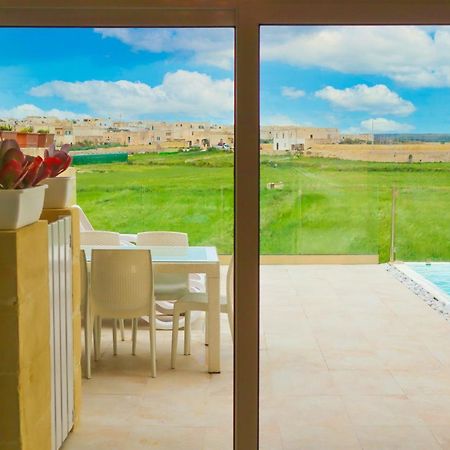 Inni Holiday Home With Infinity Pool Għarb Eksteriør billede