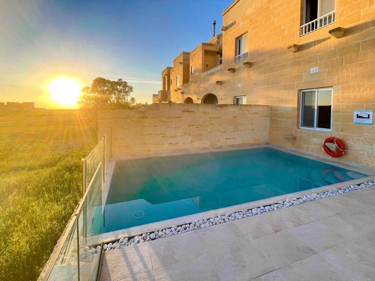 Inni Holiday Home With Infinity Pool Għarb Eksteriør billede